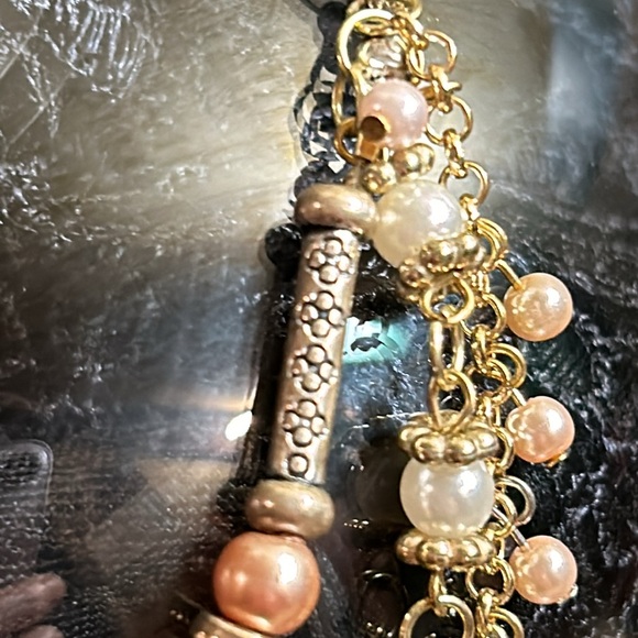 Blushing Rose 3 row Necklace & Earrings - Picture 4 of 11